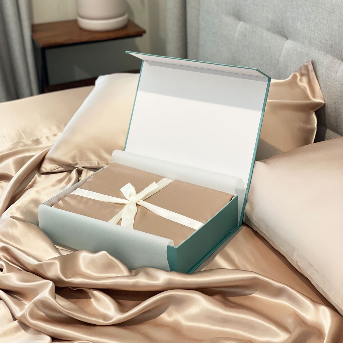 What is Mulberry silk, and why is it better for bedding? Silky U